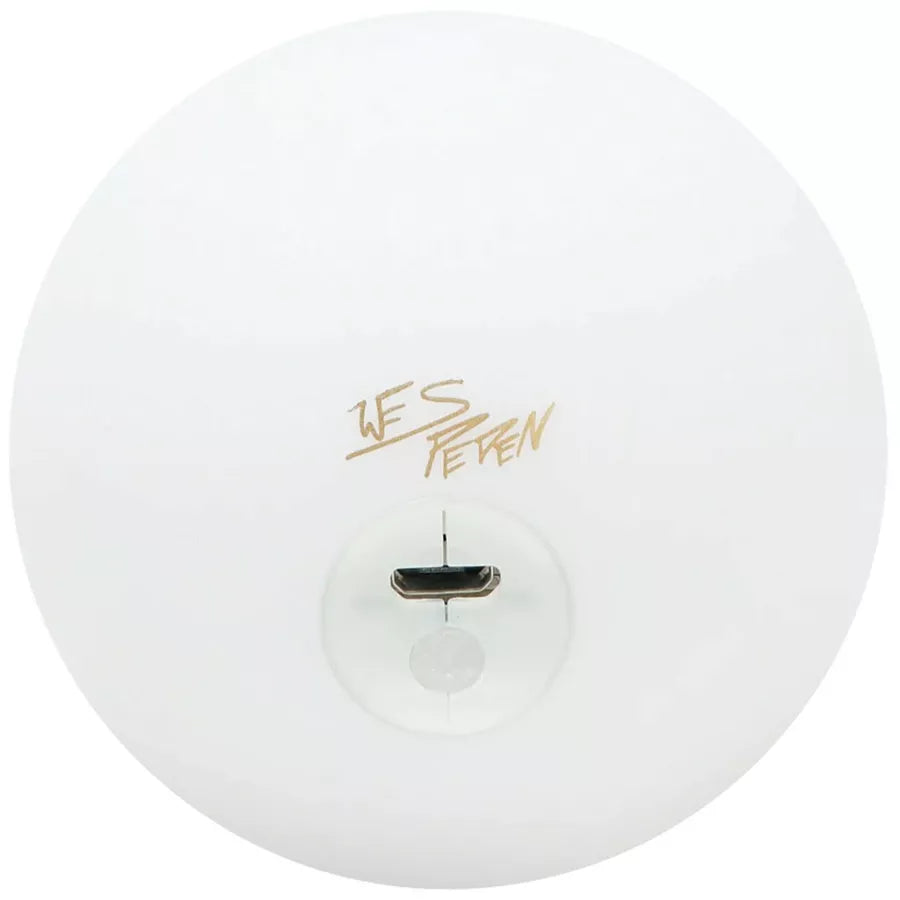 Svítící míčky Wes Peden