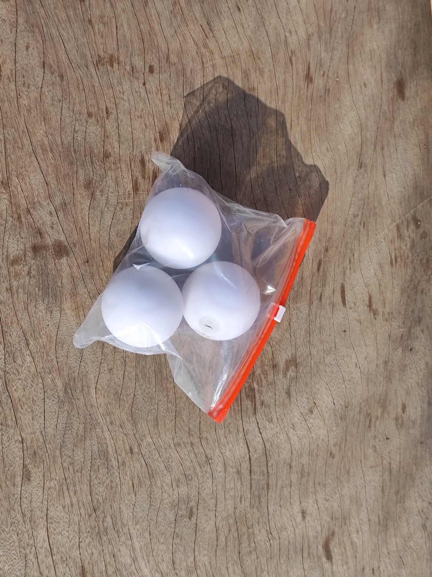 Svítící míčky Wes Peden