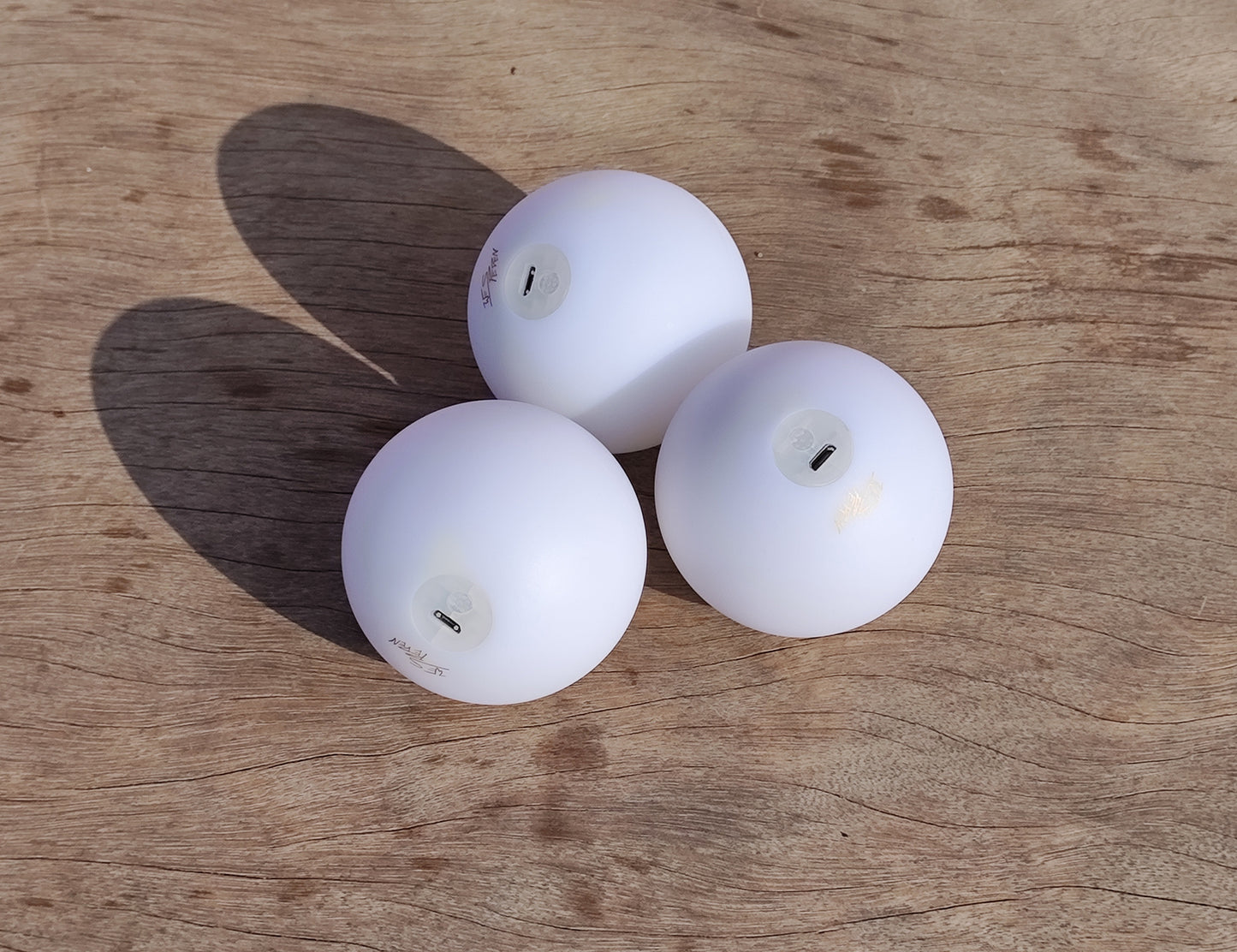 Svítící míčky Wes Peden