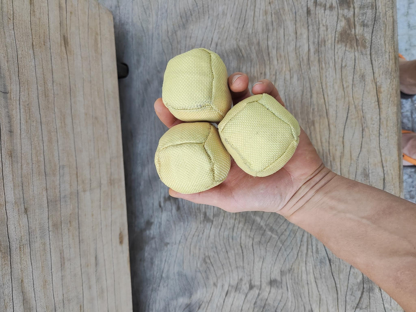 Fire beanbag juggling balls
