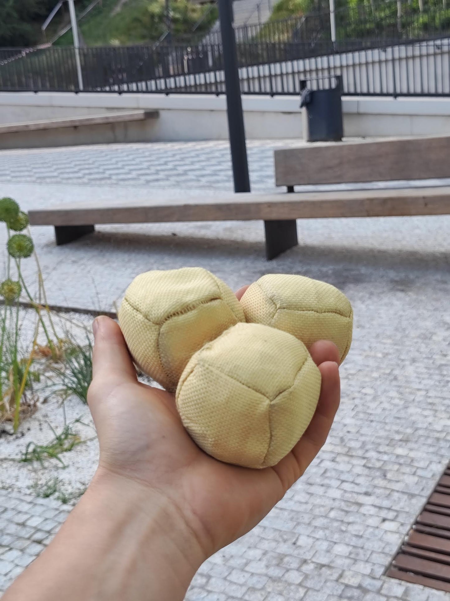 Fire beanbag juggling balls