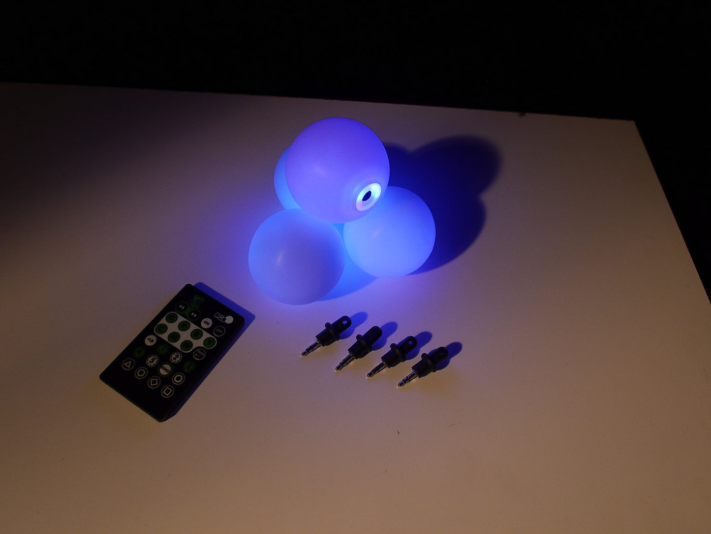 LED juggling iBall RGB-IR K8