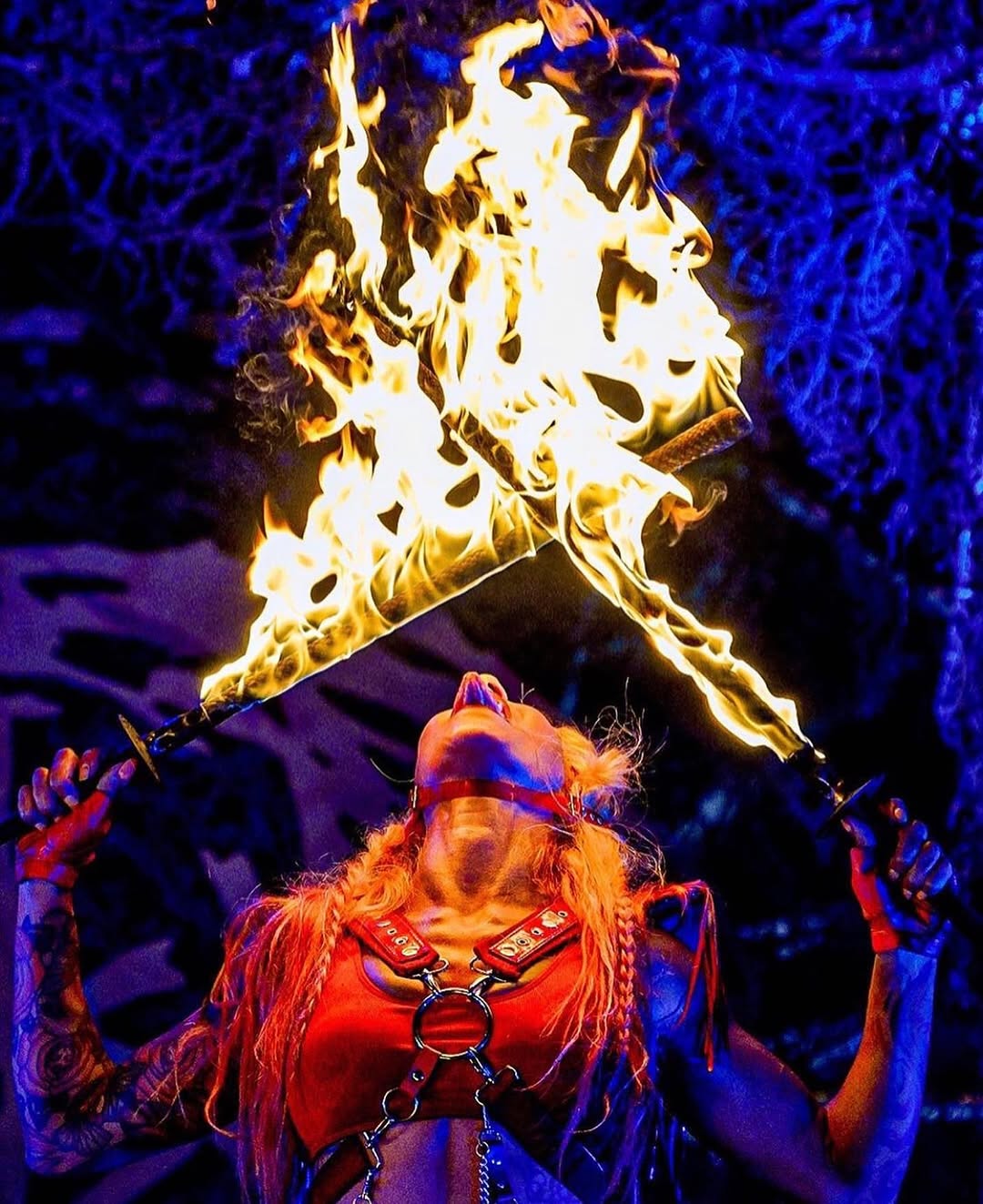 Fire Juggling Sword Gora