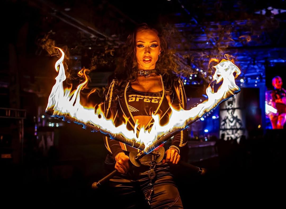 Fire sword - Gora