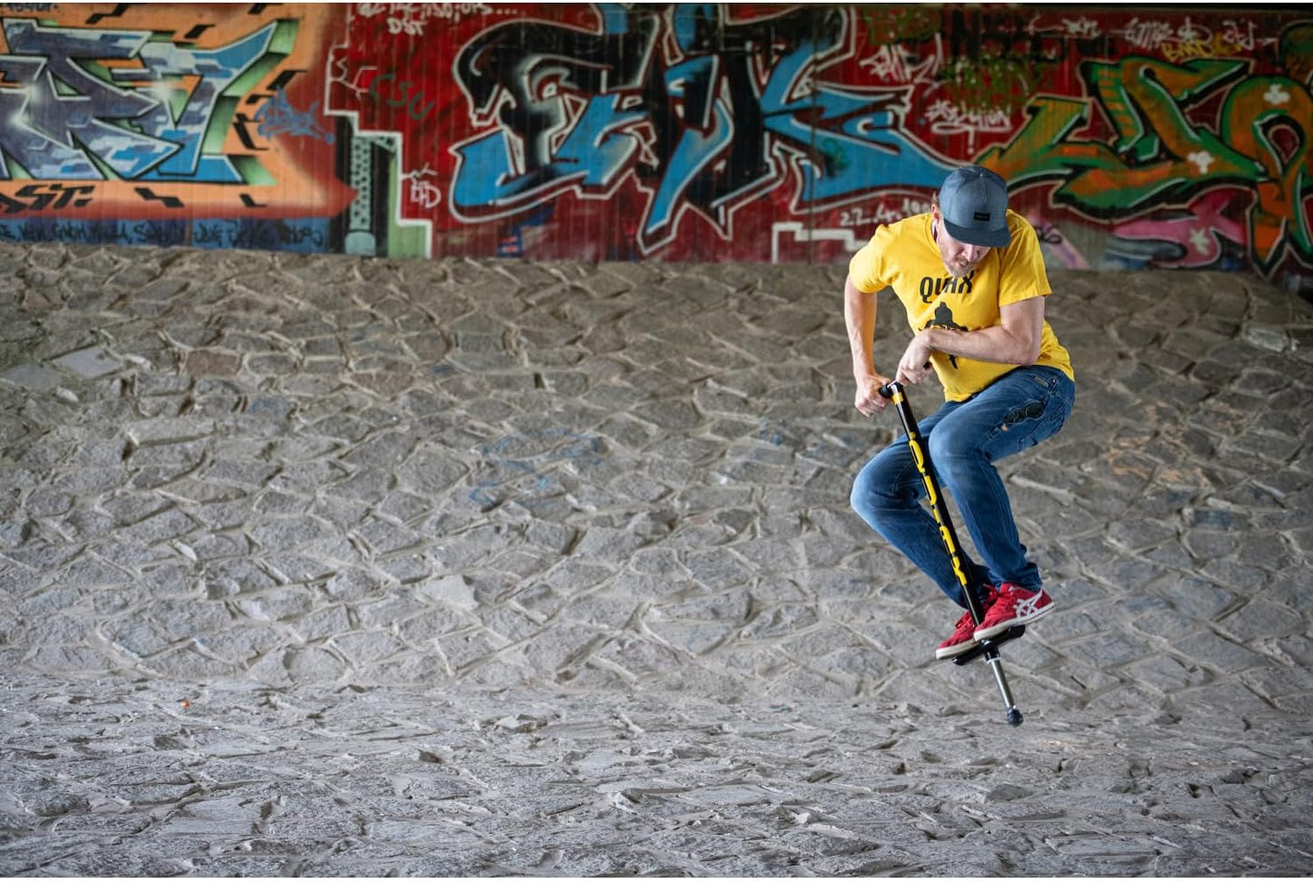 Pogo-Stick Qu-ax
