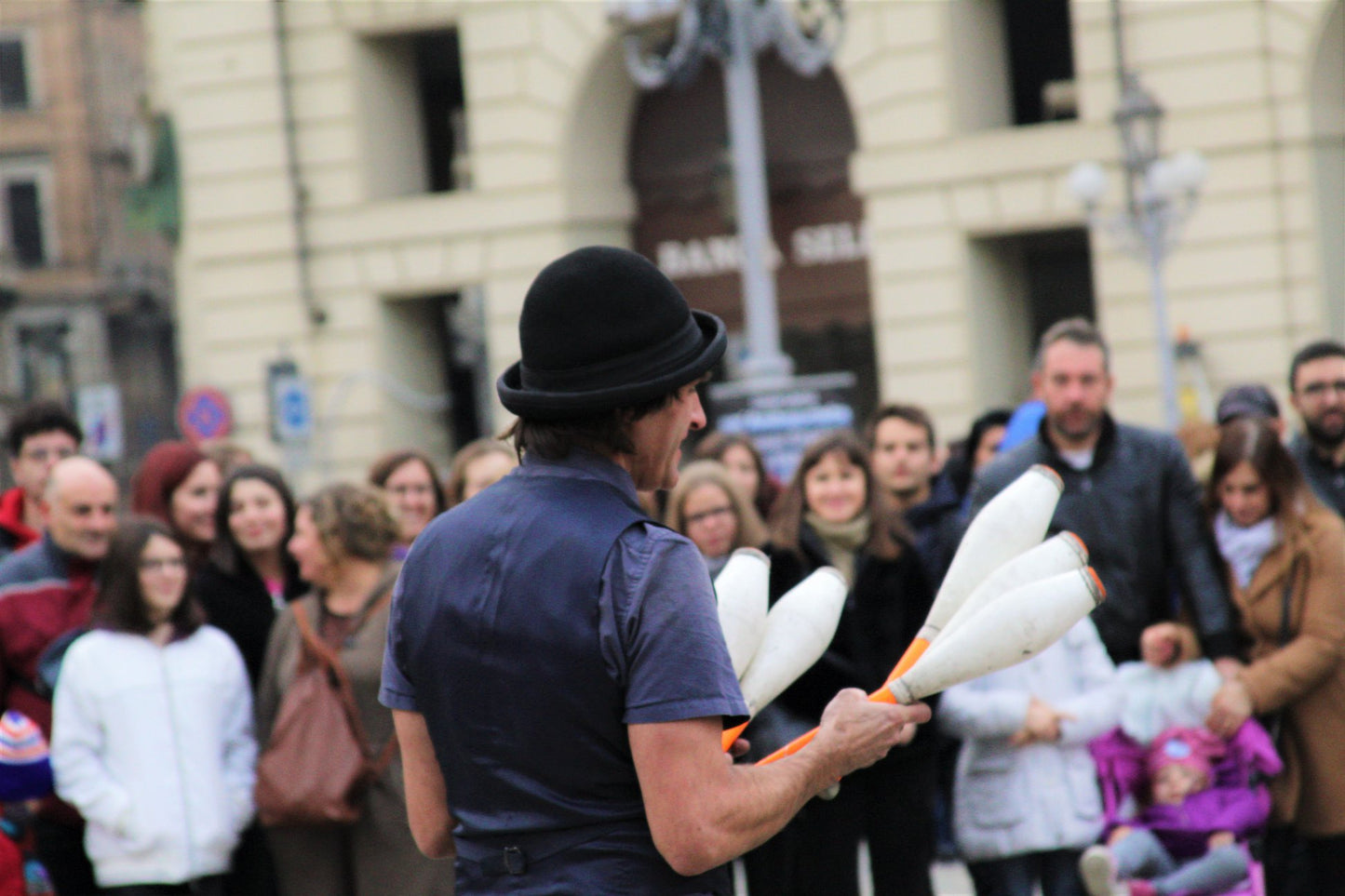 Tumbler Juggling Manipulation Hat