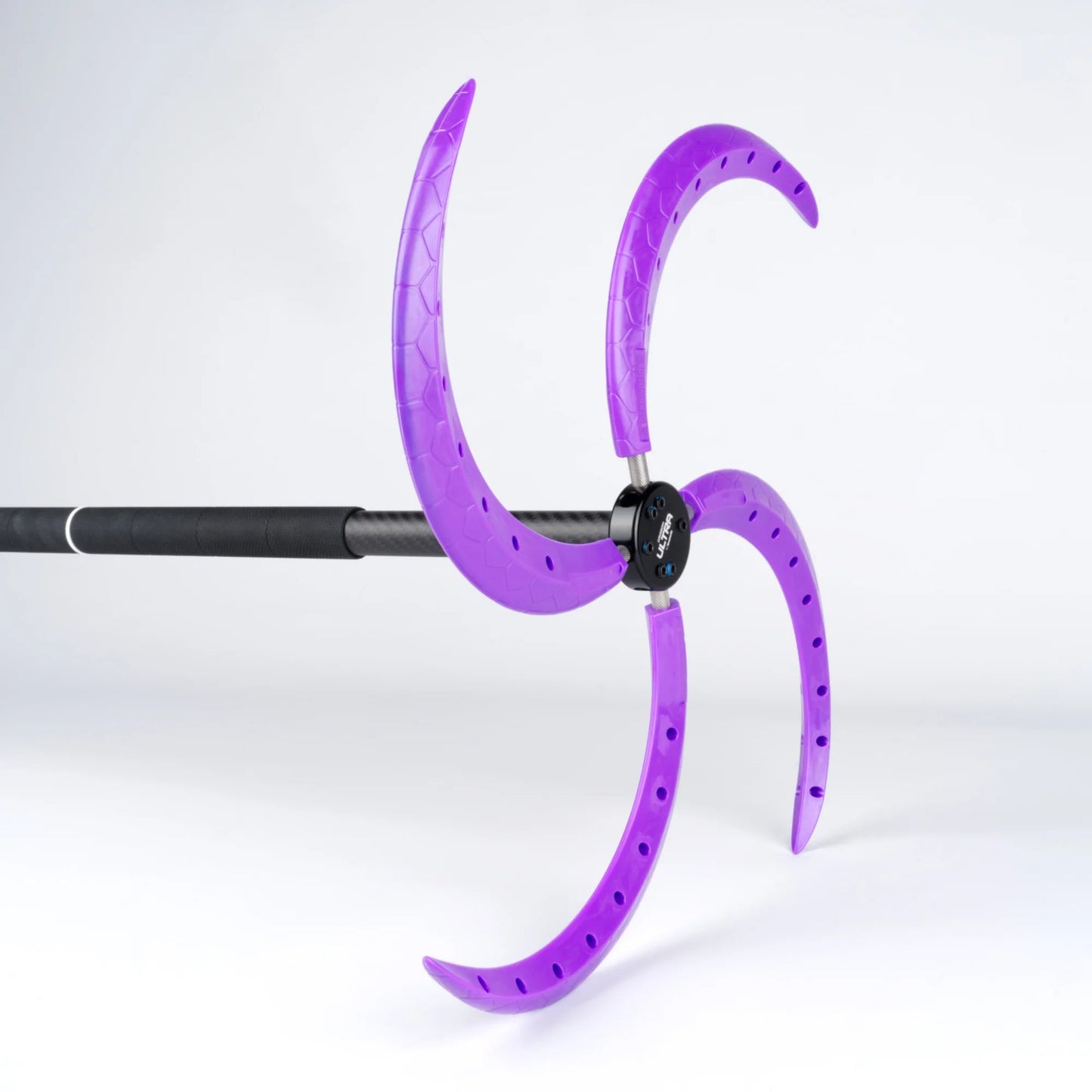 Dragon staff claw spikes