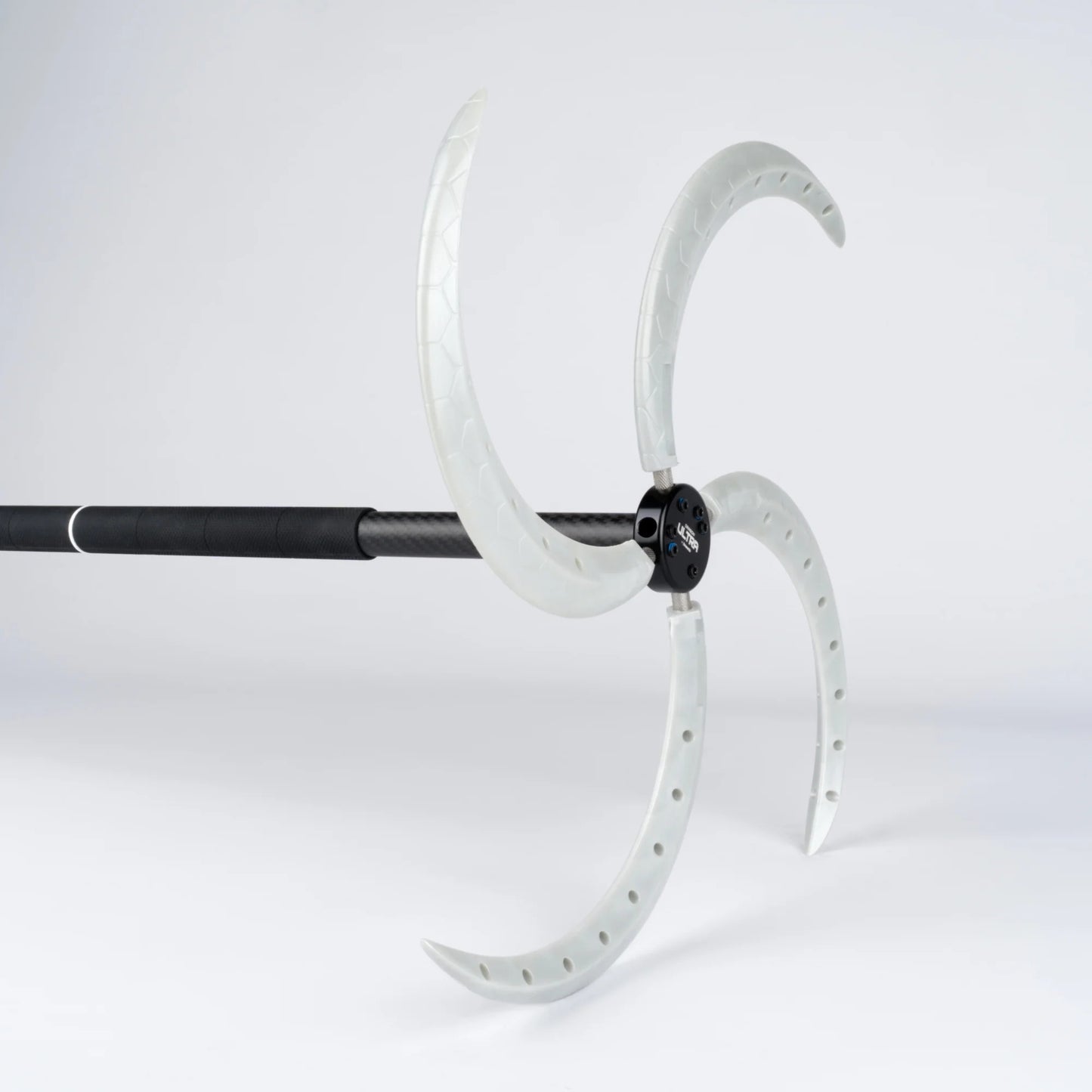 Dragon staff claw spikes