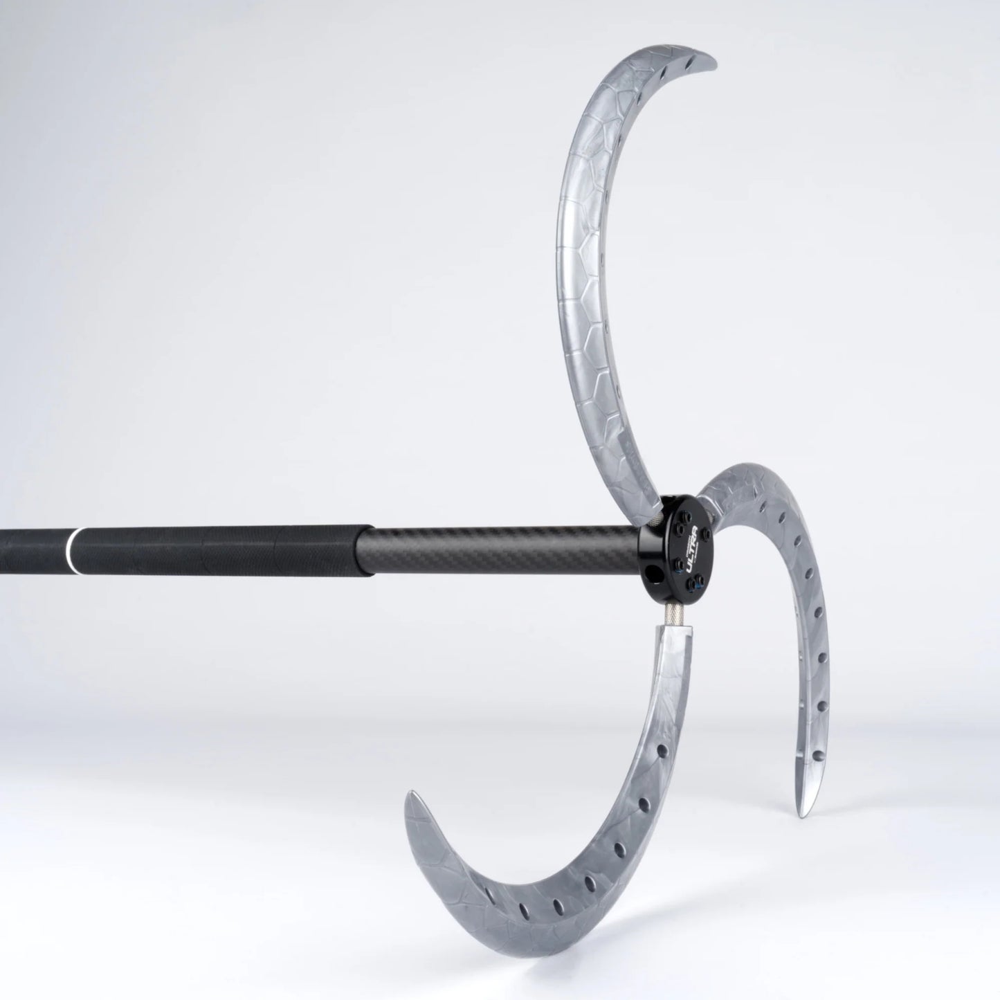 Dragon staff claw spikes
