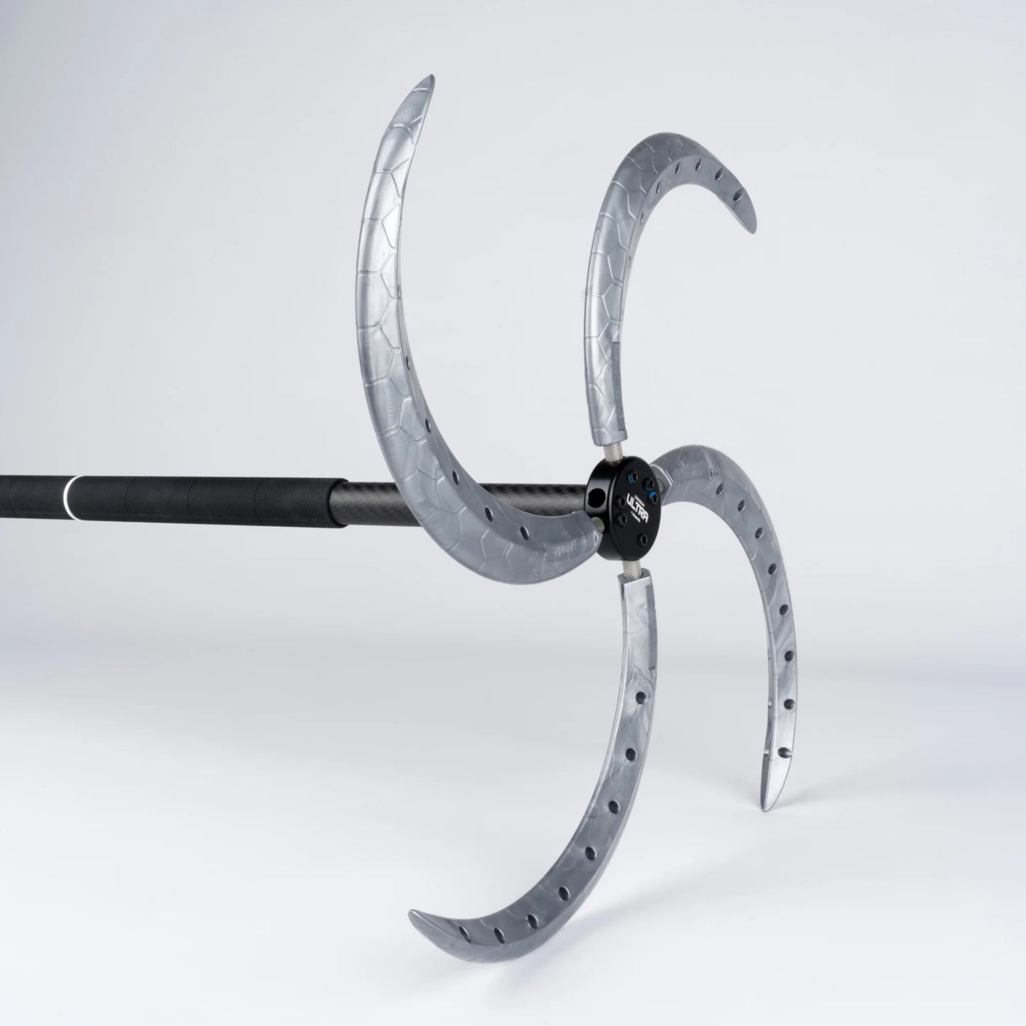 Dragon staff claw spikes