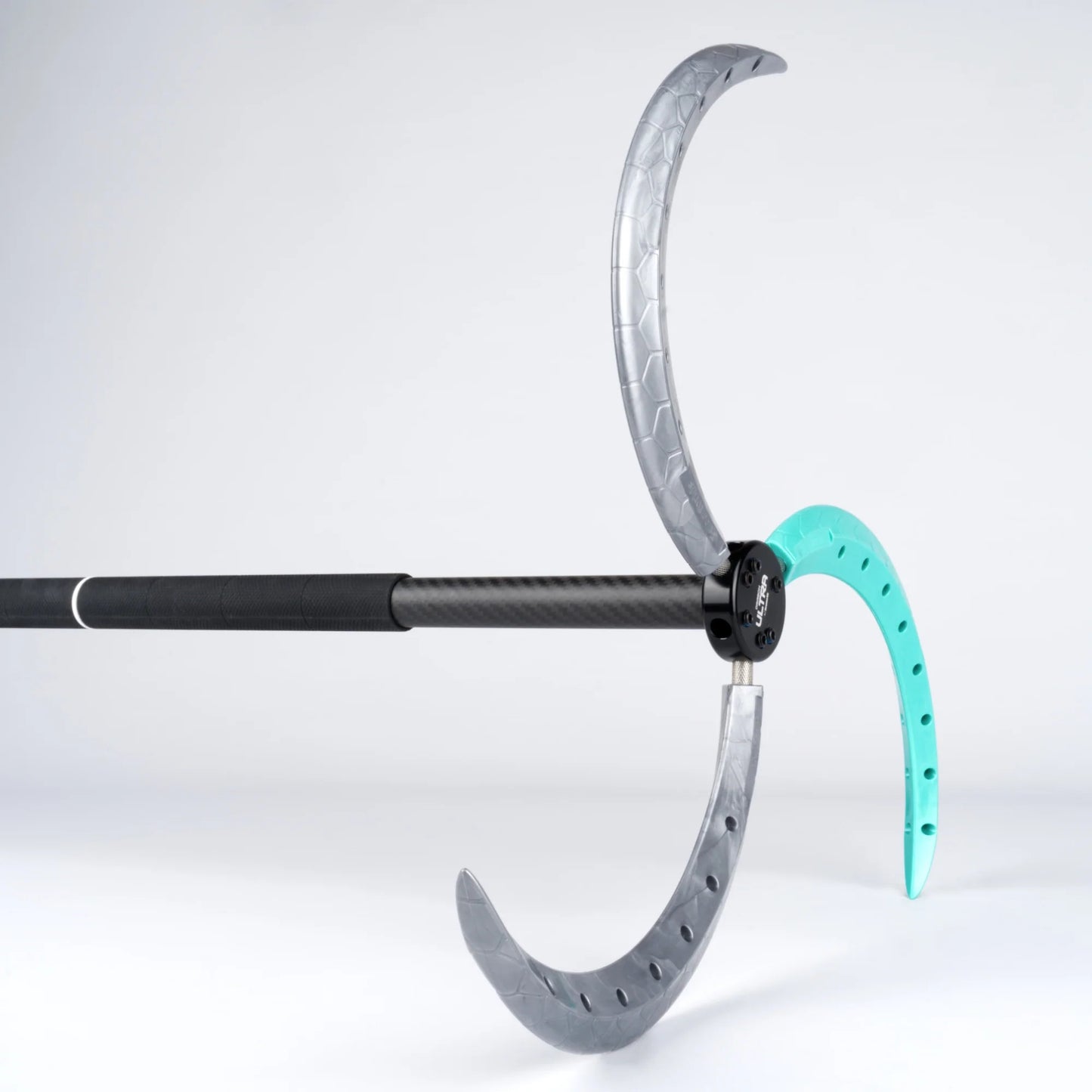 Dragon staff claw spikes