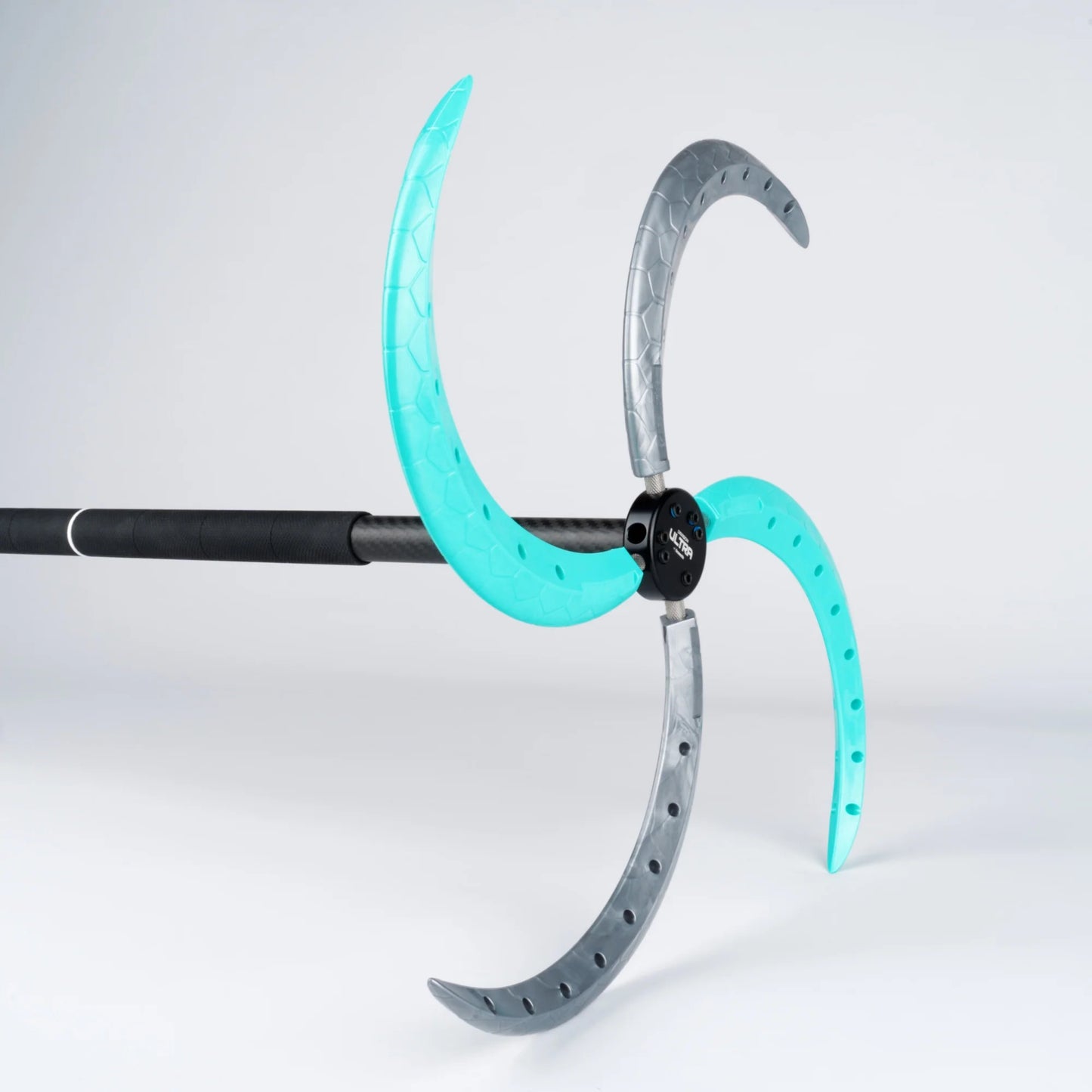 Dragon staff claw spikes