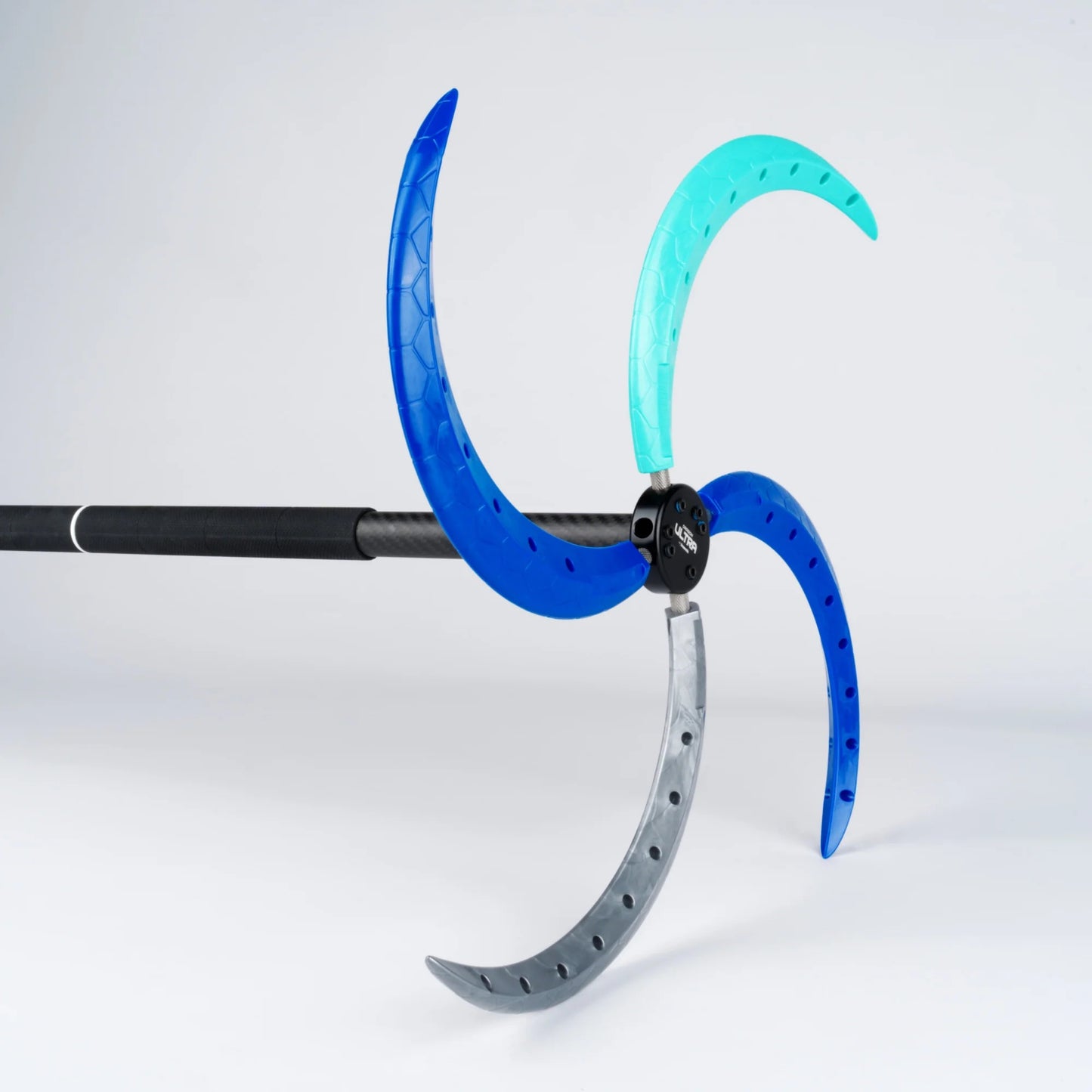 Dragon staff claw spikes