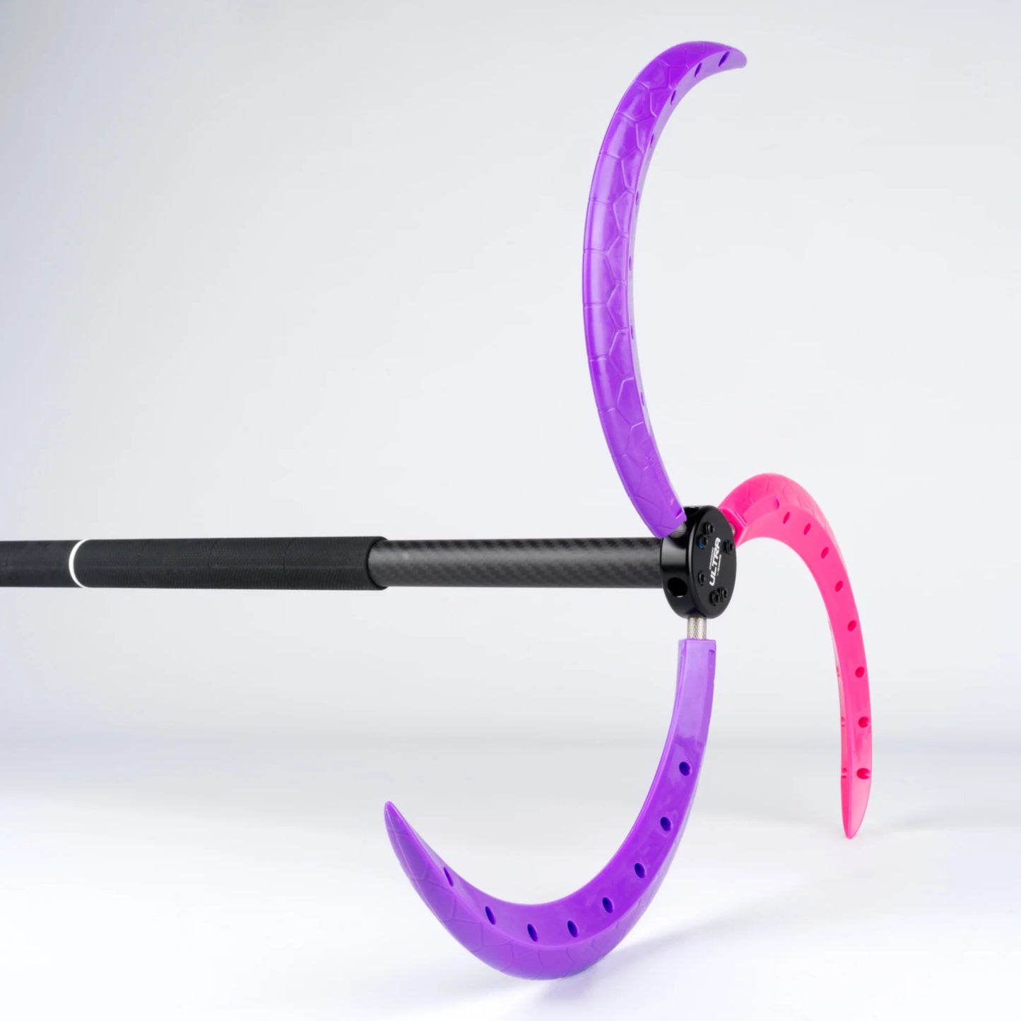 Dragon staff claw spikes